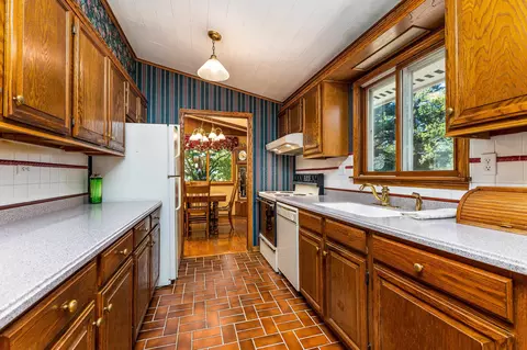 Kitchen - 8 A64 Constitution Dr, Apple River, IL 61001 photo 2 of 2