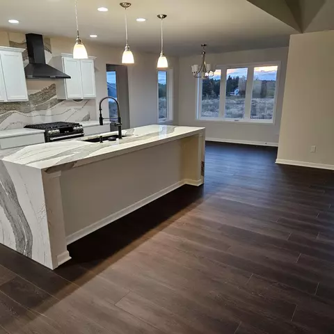 3692 Nighthawk Dr, Beloit, WI 53511 photo 4