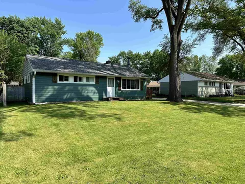 9612 Ritter Dr, Machesney Park, IL 61115