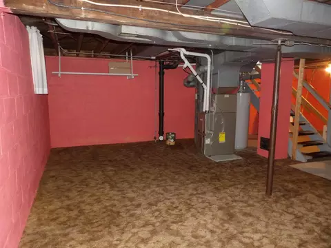 Other - 814 Monroe Dr, Freeport, IL 61032 photo 3 of 5