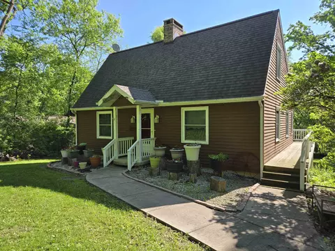 12 A120 Truman Ct, Apple River, IL 61001