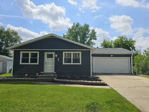 3427 New England Dr, Rockford, IL 61109