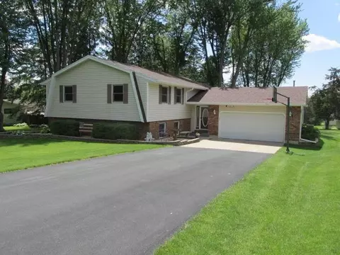 2580 Cooper, Freeport, IL 61032