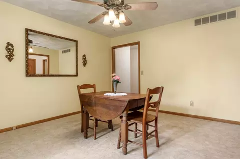 7526 Mikes Pl, Cherry Valley, IL 61016 photo 8