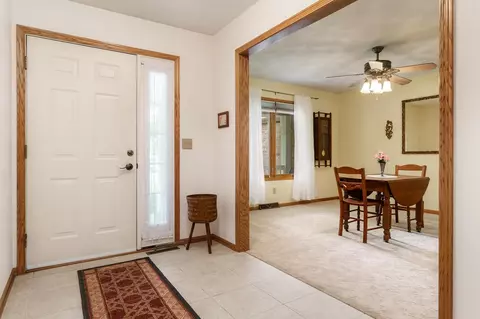 7526 Mikes Pl, Cherry Valley, IL 61016 photo 5