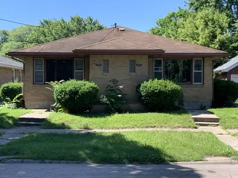 2213-2215 7th Ave, Rockford, IL 61104