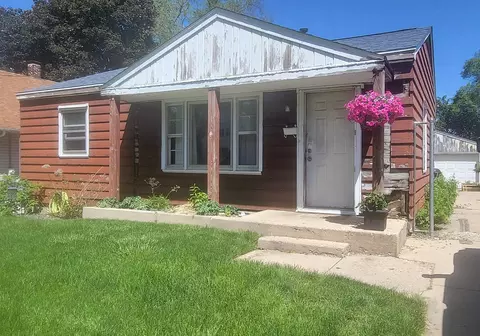 1143 Arthur Ave, Rockford, IL 61101