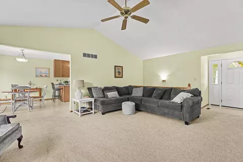 100 Newport Rd, Lake Summerset, IL 61019 photo 7