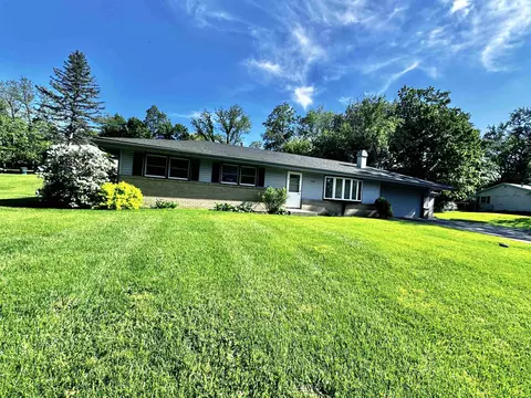 3263 Golden Prairie Ave, Rockford, IL 61109