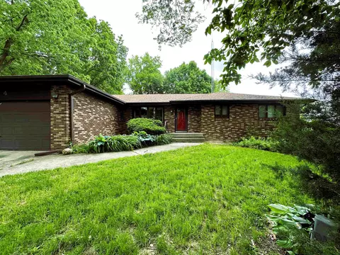 4824 Treeview Ter, Rockford, IL 61109