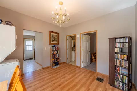 701 Jackson St, Oregon, IL 61061 photo 12