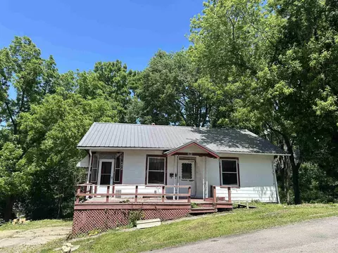 20 Cook, Savanna, IL 61074