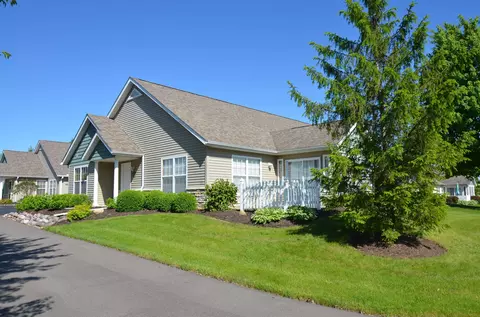 247 Lilac Ln, Rockford, IL 61107