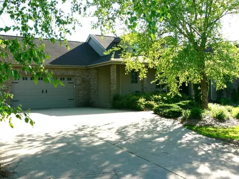 Exterior - 12444 Whispering Winds Dr, Roscoe, IL 61073 photo 2 of 22
