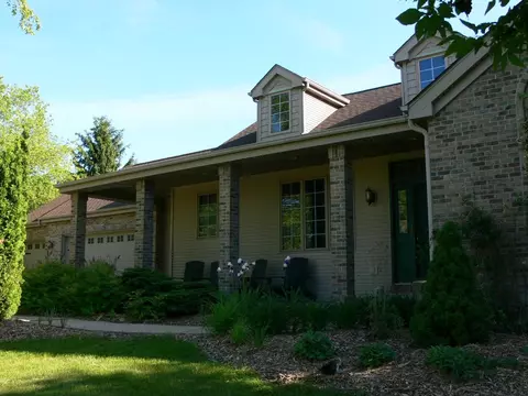 Exterior - 12444 Whispering Winds Dr, Roscoe, IL 61073 photo 5 of 22