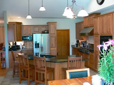 Kitchen - 12444 Whispering Winds Dr, Roscoe, IL 61073 photo 2 of 4