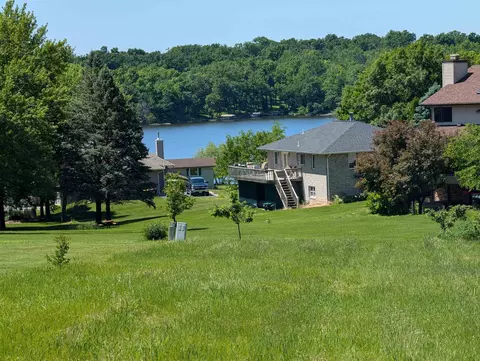 1466 Chadbourne Dr, Lake Summerset, IL 61019 photo 2