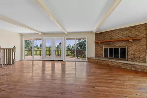 Living - 7335 Mccurry Rd, Roscoe, IL 61073 photo 1 of 5