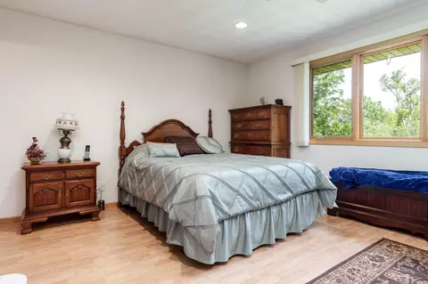 Bedroom - 1025 High Point Dr, Rockton, IL 61072 photo 1 of 7