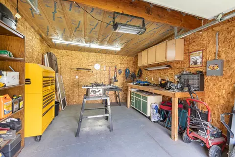 501 Freeman St, Warren, IL 61087 photo 20