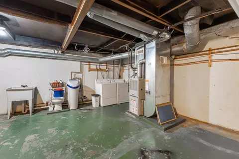 501 Freeman St, Warren, IL 61087 photo 17