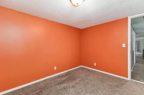 501 Freeman St, Warren, IL 61087 photo 14