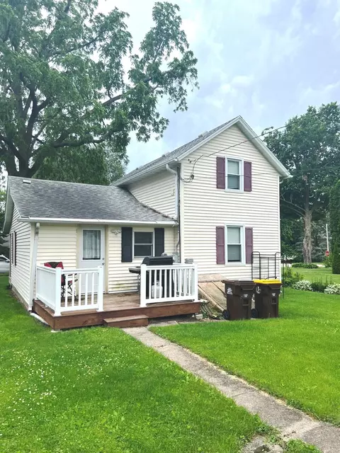 Exterior - 204 E Provost, Lena, IL 61048 photo 2 of 3