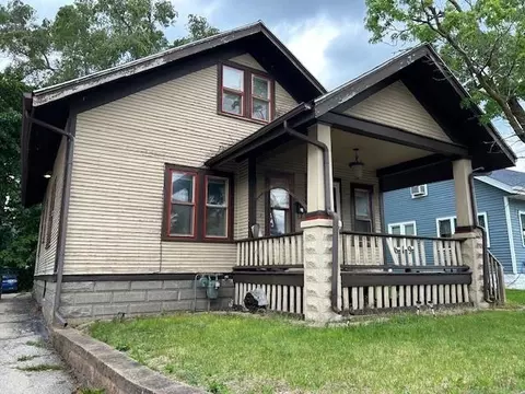 619 Auburn St, Rockford, IL 61103