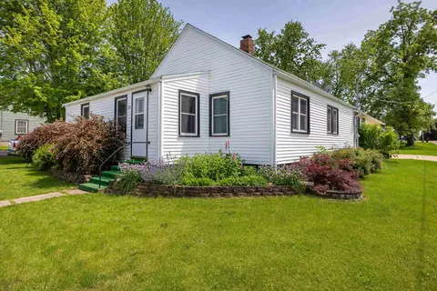 201 E Jefferson, Warren, IL 61087