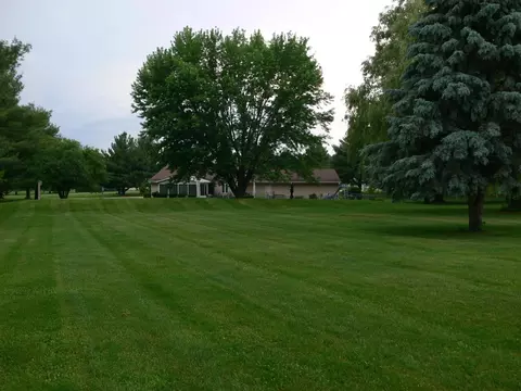 Exterior - 9843 Jesters Row, Roscoe, IL 61073 photo 11 of 19