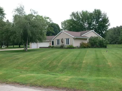 Exterior - 9843 Jesters Row, Roscoe, IL 61073 photo 4 of 19