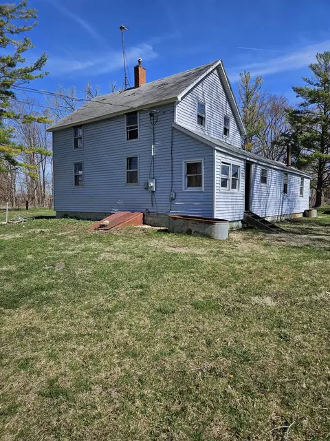 4919 Big Cut Rd, Mount Carroll, IL 61053