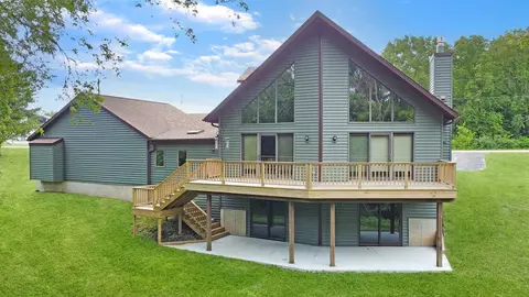 12085 Scenic Ridge Rd, Savanna, IL 61074