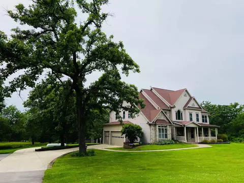 9797 W Dublin Rd, Pearl City, IL 61062