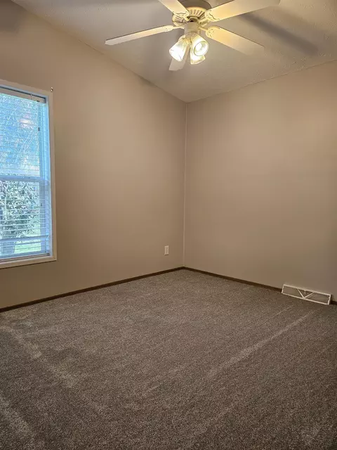 Bedroom - 345 Elder Ln, Belvidere, IL 61008 photo 3 of 5