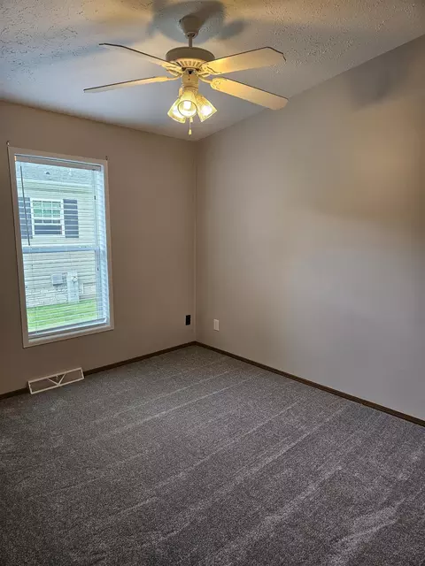 Bedroom - 345 Elder Ln, Belvidere, IL 61008 photo 2 of 5