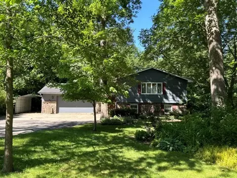 4548 Calvados Cir, Rockford, IL 61103