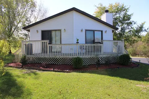 18-18 Lake Carroll Blvd, Lanark, IL 61046