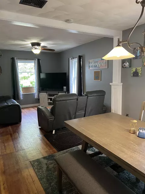 Living - 304 N Lee St, Davis, IL 61019 photo 2 of 2