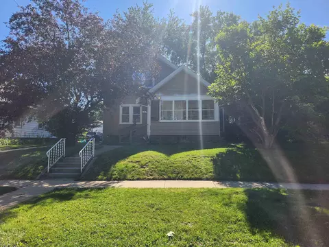 315 N Chicago Ave, Rockford, IL 61107