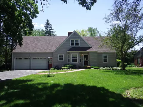 3315 N View Rd, Rockford, IL 61107