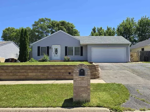 2930 16th St, Rockford, IL 61109