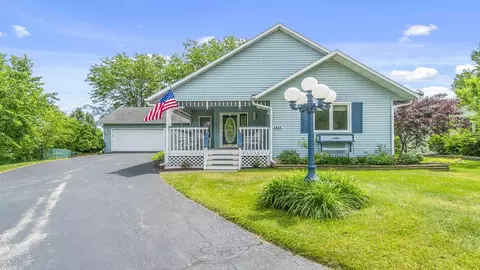 1317 Julien St, Belvidere, IL 61008