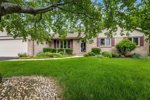 812 Gregory Way, Winnebago, IL 61088