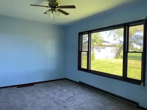 Living - 3783 E Lamm Rd, Freeport, IL 61032 photo 2 of 2