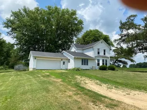 Exterior - 3783 E Lamm Rd, Freeport, IL 61032 photo 1 of 5