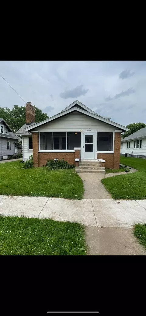 1918 12th Ave, Rockford, IL 61104