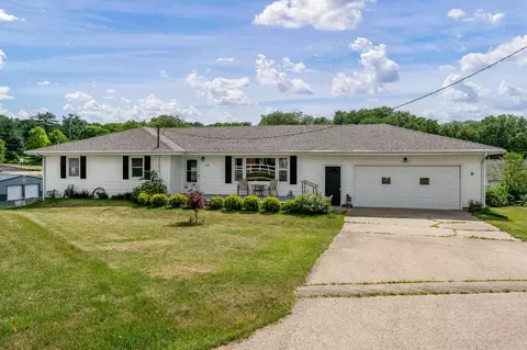 400 Williams Dr, Oregon, IL 61061