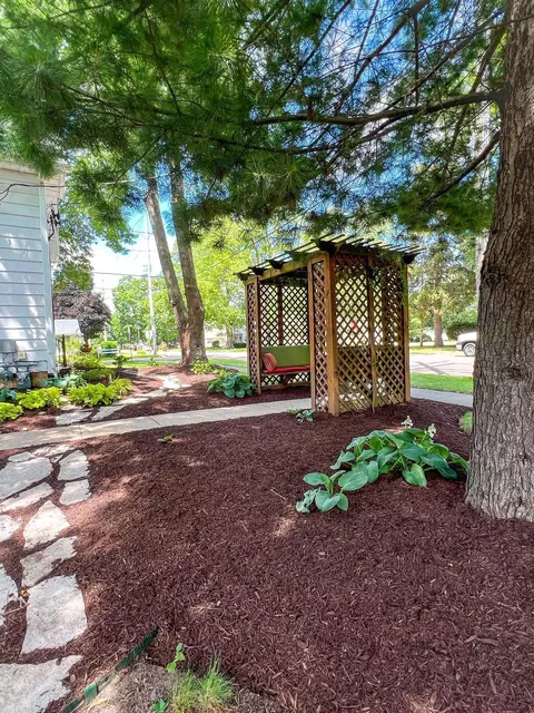 302 E 4th St, Byron, IL 61010 photo 10