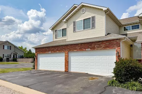 2242 Derby Ln, Belvidere, IL 61008